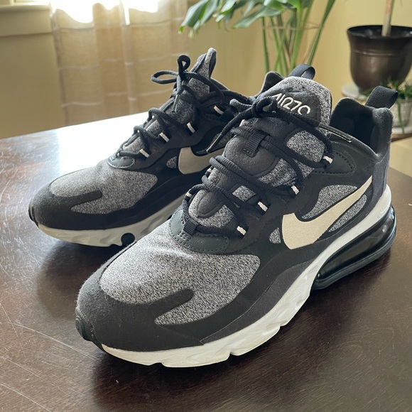 ❗️SOLD❗️Women’s size 7.5 Nike Air Max 270 React - Picture 5 of 11